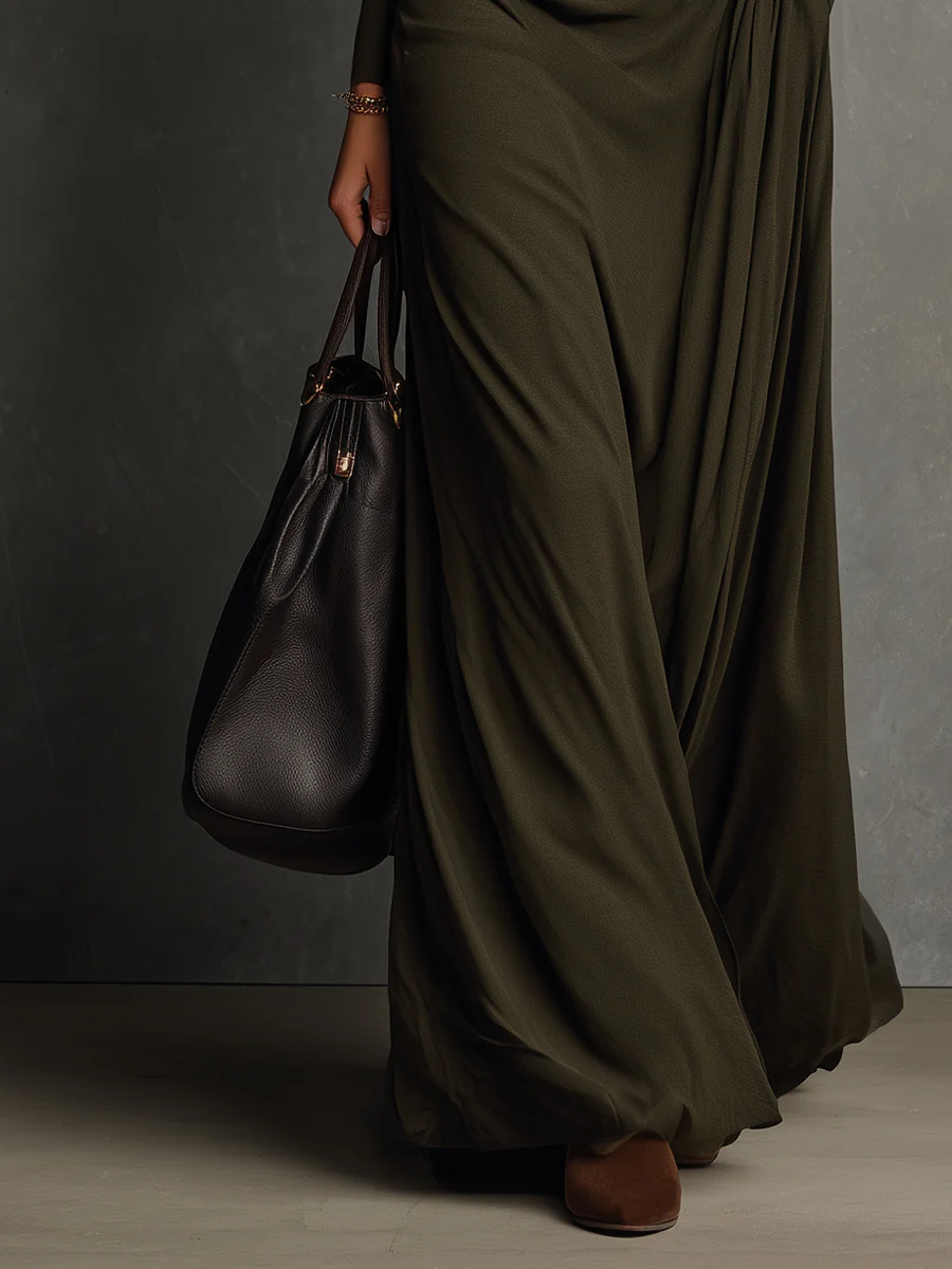 Vestido Maxi Verde Oliva de Punto con Cuello Alto y Plisado