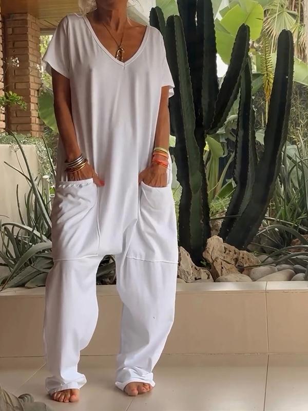 Plain colored casual jumpsuit with V-neck
