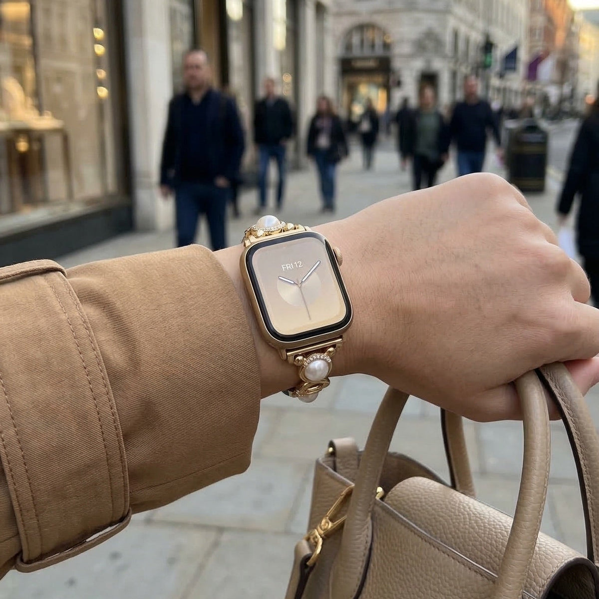 Correa Apple Watch joya con perlas y símil vegano, correa decorativa para reloj inteligente con perlas y detalles brillantes, modelo Vilestia