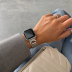 Pulsera de acero inoxidable para Apple Watch, cierre magnético ajustable, malla elegante con circonita, modelo Roxie