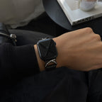 Pulsera de acero inoxidable para Apple Watch, cierre magnético ajustable, malla elegante con circonita, modelo Roxie