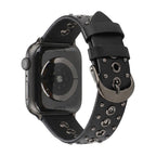 Pulsera de serraje para Apple Watch con remaches metálicos, hebilla ajustable, estilo contundente, modelo Tika