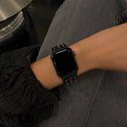 Pulsera de serraje para Apple Watch con remaches metálicos, hebilla ajustable, estilo contundente, modelo Tika