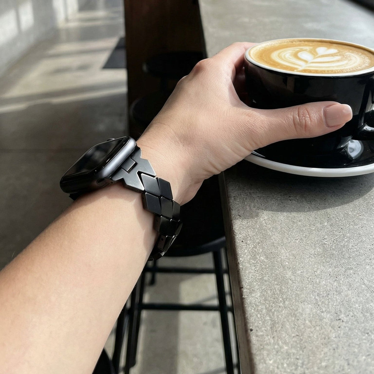 Correa Apple Watch de eslabones geométricos, motivo rombo, cierre mariposa, modelo Angla