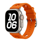 Correa de silicona perforada para Apple Watch, diseño transpirable, cierre de acero inoxidable, estilo dinámico, modelo Harténie