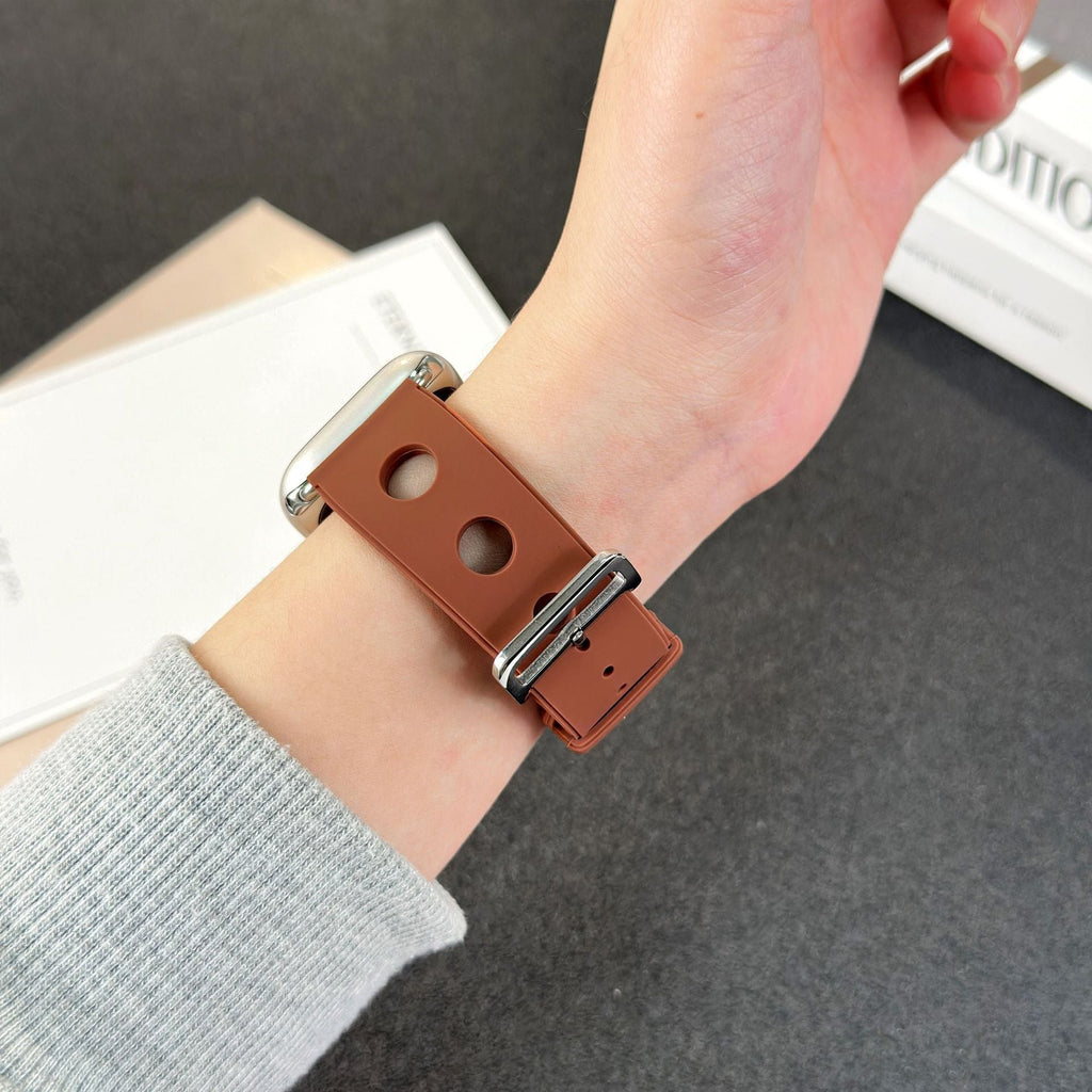 Correa de silicona perforada para Apple Watch, diseño transpirable, cierre de acero inoxidable, estilo dinámico, modelo Harténie