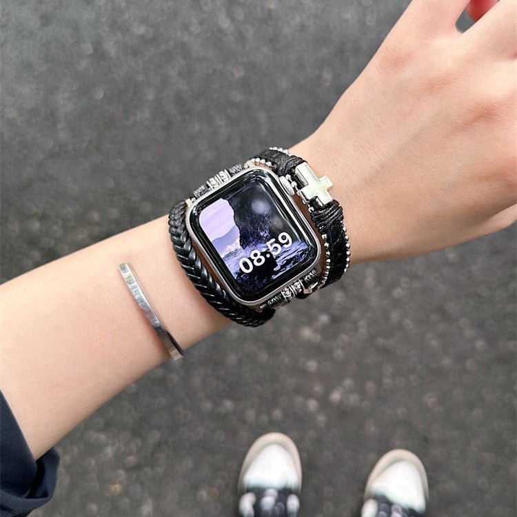 Correa Apple Watch de piel vegana trenzada, multivuelta con cruz metálica, look atrevido y moderno, modelo Daxo