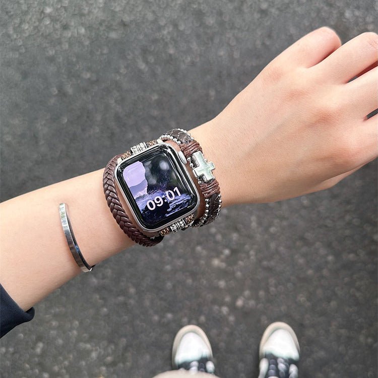 Correa Apple Watch de piel vegana trenzada, multivuelta con cruz metálica, look atrevido y moderno, modelo Daxo