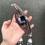 Correa Apple Watch de piel vegana trenzada, multivuelta con cruz metálica, look atrevido y moderno, modelo Daxo