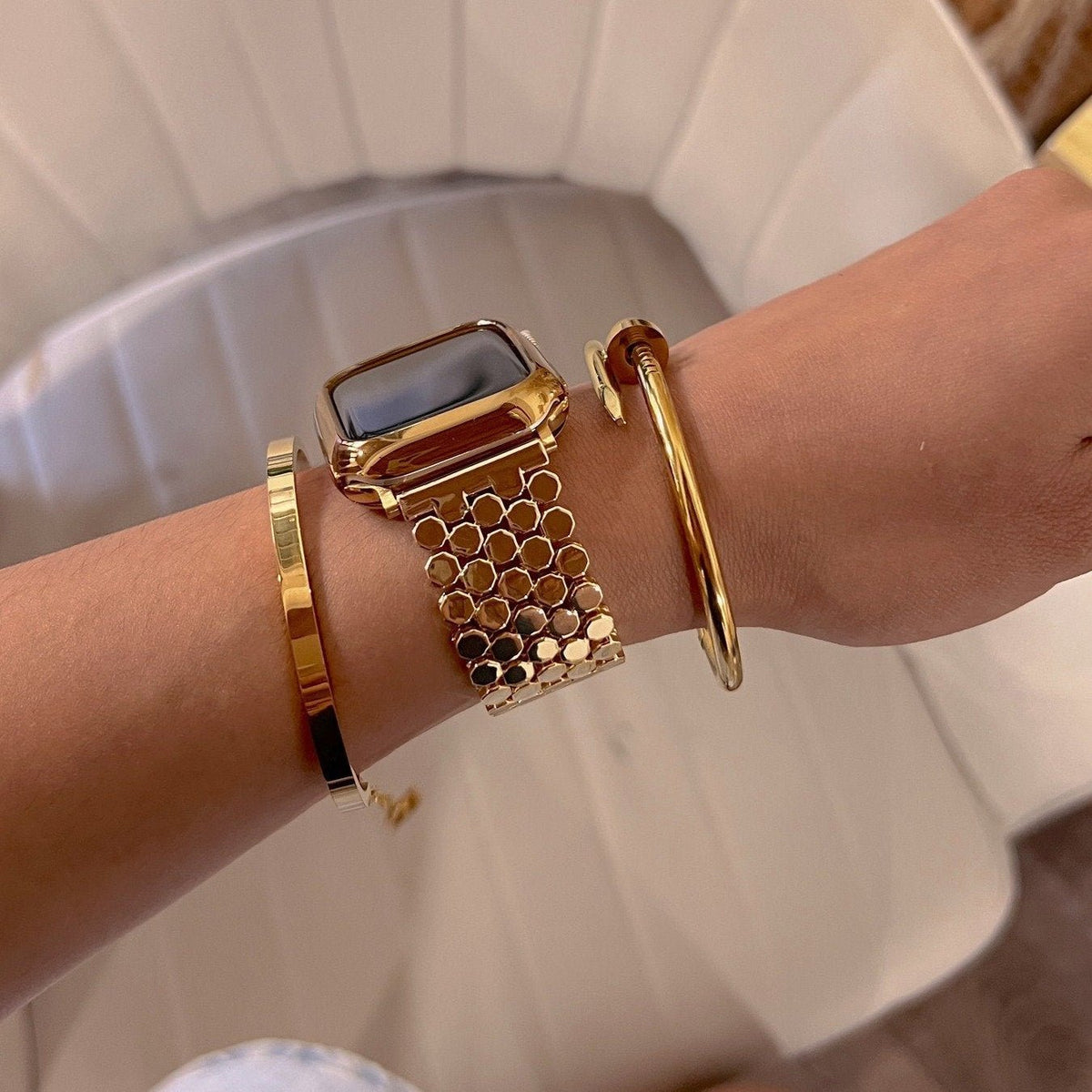 Correa Apple Watch de malla de escamas hexagonales, cierre desplegable, modelo Zeldia