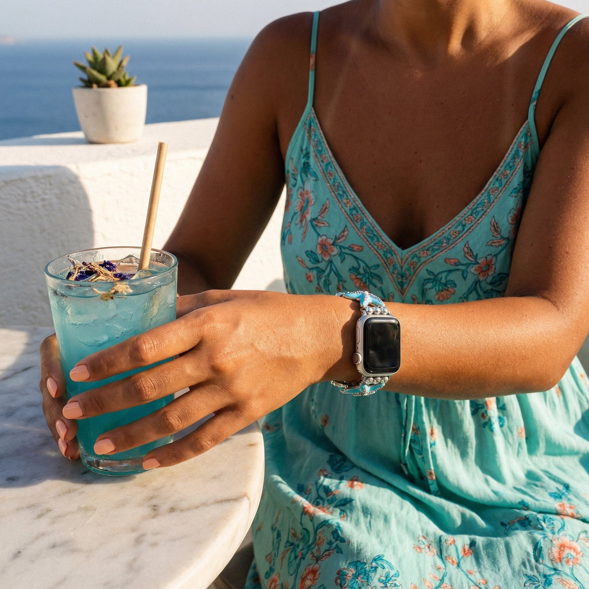 Correa Apple Watch para mujer, motivos marinos, estrellas de mar, conchas, strass de colores, aleación metálica, elástica, modelo Mazia