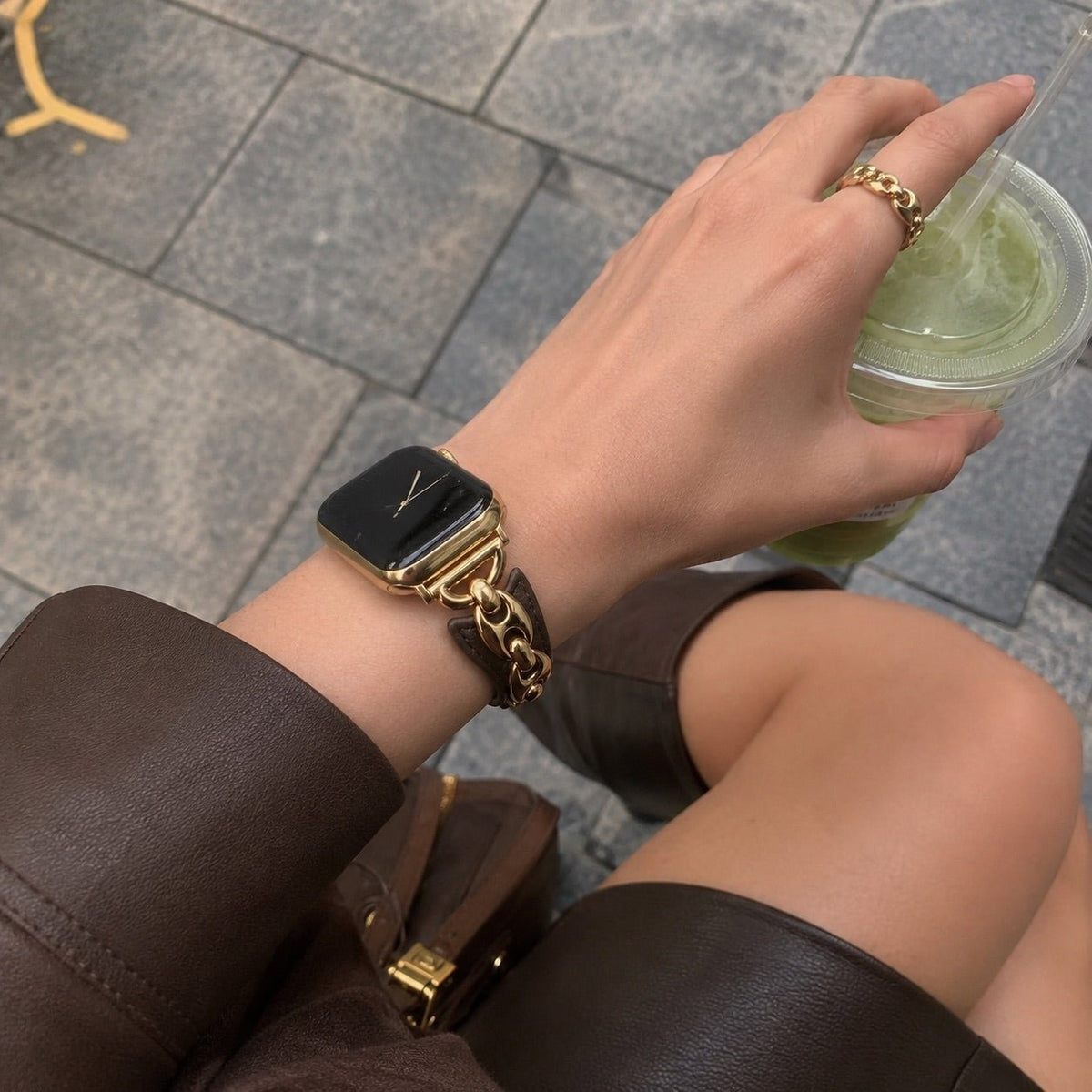 Pulsera de malla marinera para Apple Watch, correa fina ajustable con hebilla de espiga, acabados dorado, plateado y negro, modelo Malsa
