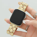 Correa Apple Watch de metal perlado, eslabones geométricos elegantes, acabado brillante refinado, modelo Pita