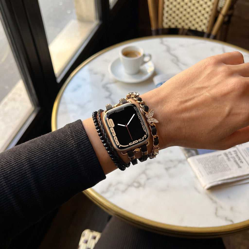 Correa Apple Watch multicapa, ajustable con eslabones y charm de mariposa, chic y elegante, modelo Zoune