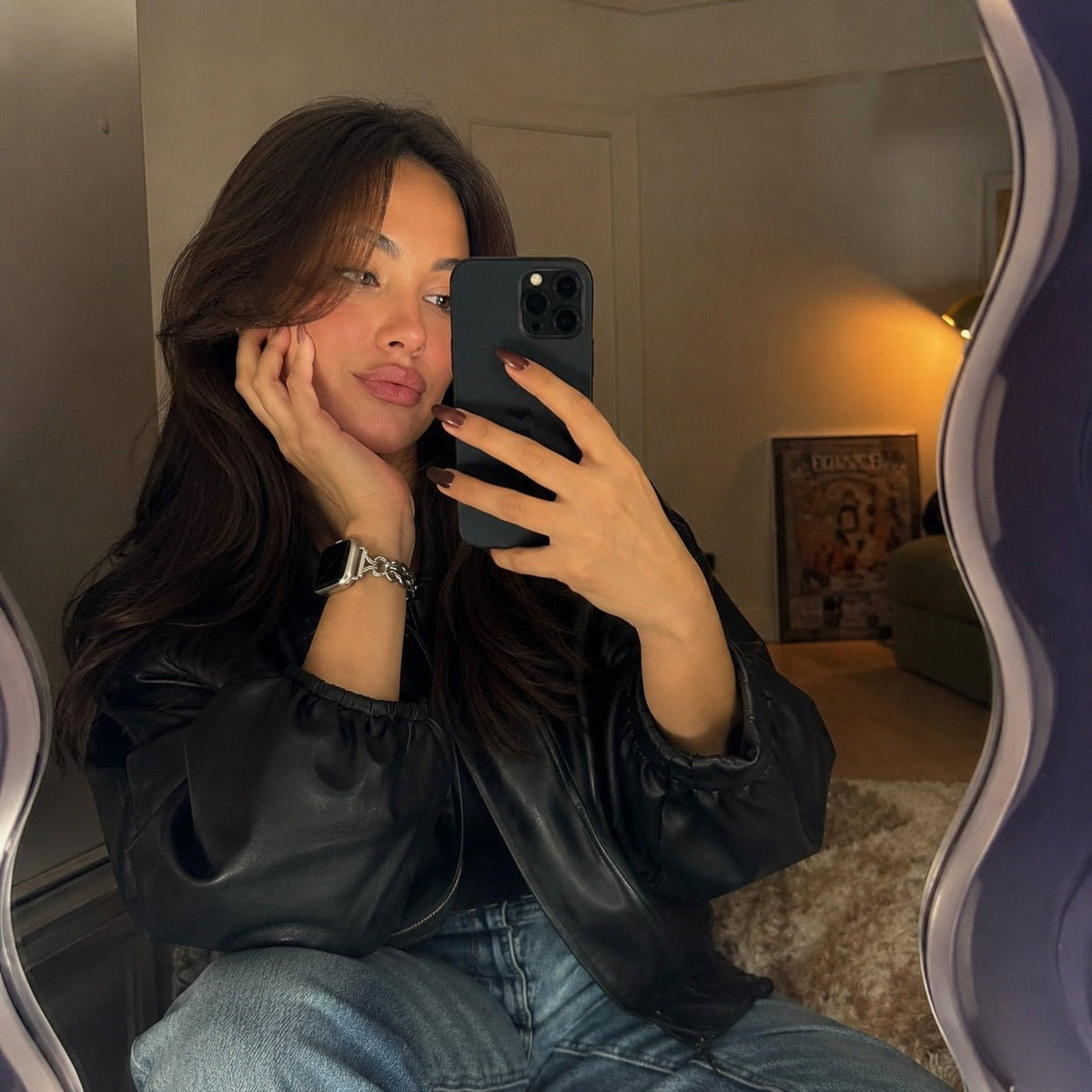 Pulsera para Apple Watch de mujer, eslabones metálicos ajustables, pulsera de reloj con nudos infinitos, accesorio de muñeca elegante, modelo Saline