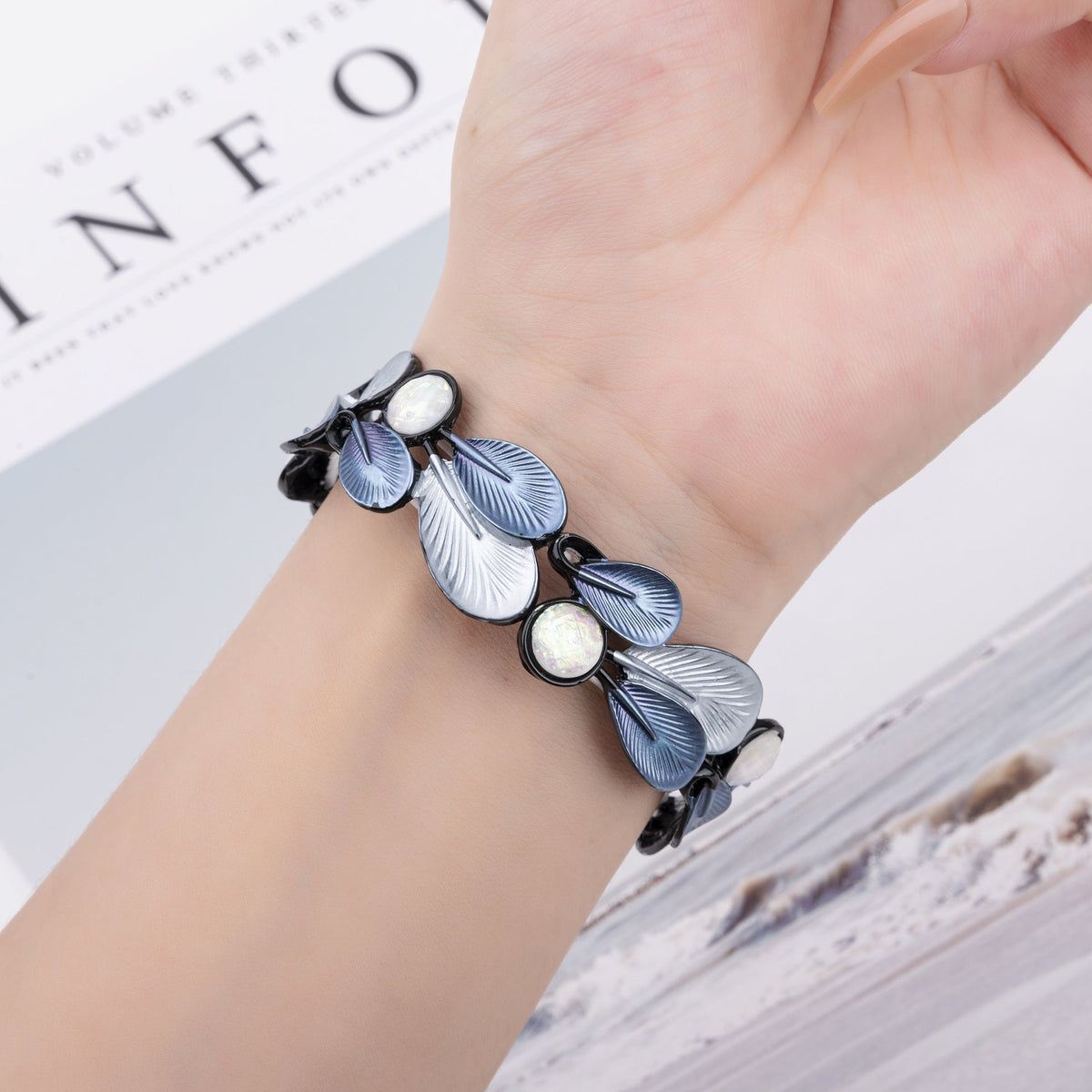 Correa Apple Watch, para mujer, plumas armoniosas, modelo Paonie