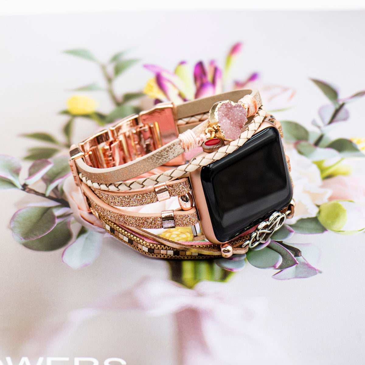 Correa Apple Watch multicapa, con dije de corazón infinito y piedra, para mujer, modelo Felicidad