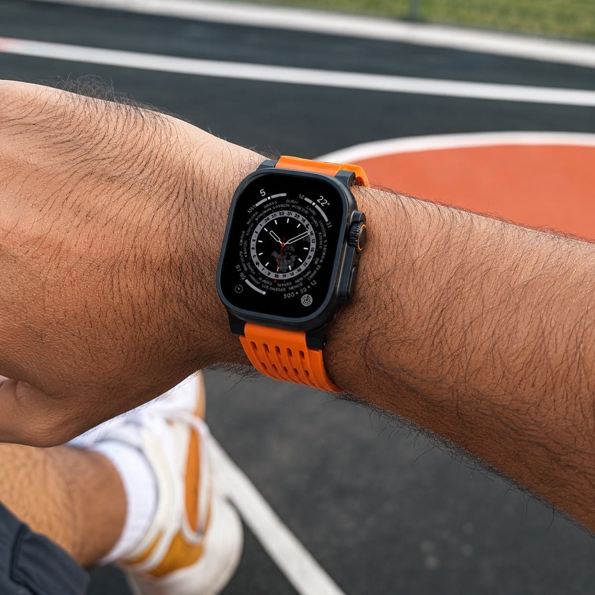 Correa Apple Watch deportiva de silicona ranurada y transpirable, hebilla de acero, modelo Arda