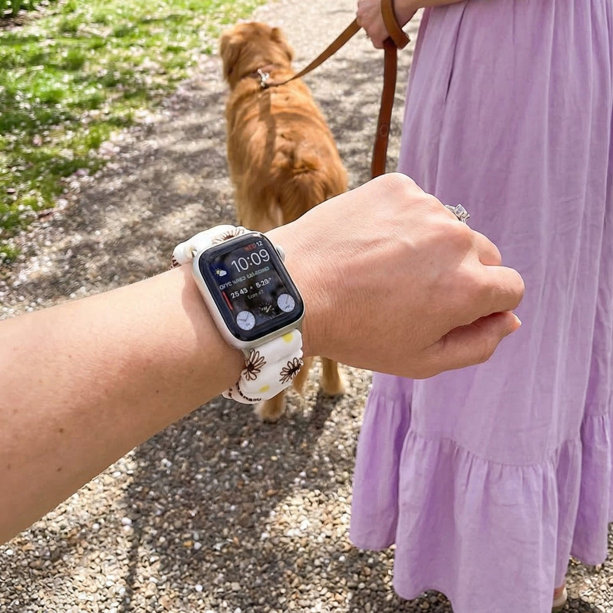 Correa Apple Watch estilo scrunchie, tela elástica con motivos florales, para mujer, modelo Nyssara
