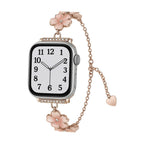 Correa de cadena con flores de cerezo esmaltadas para Apple Watch, colgante de corazón, modelo Sakura