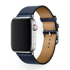 Correa de Apple Watch en piel de becerro afelpada, costuras a contraste, cierre de hebilla, modelo Krynn
