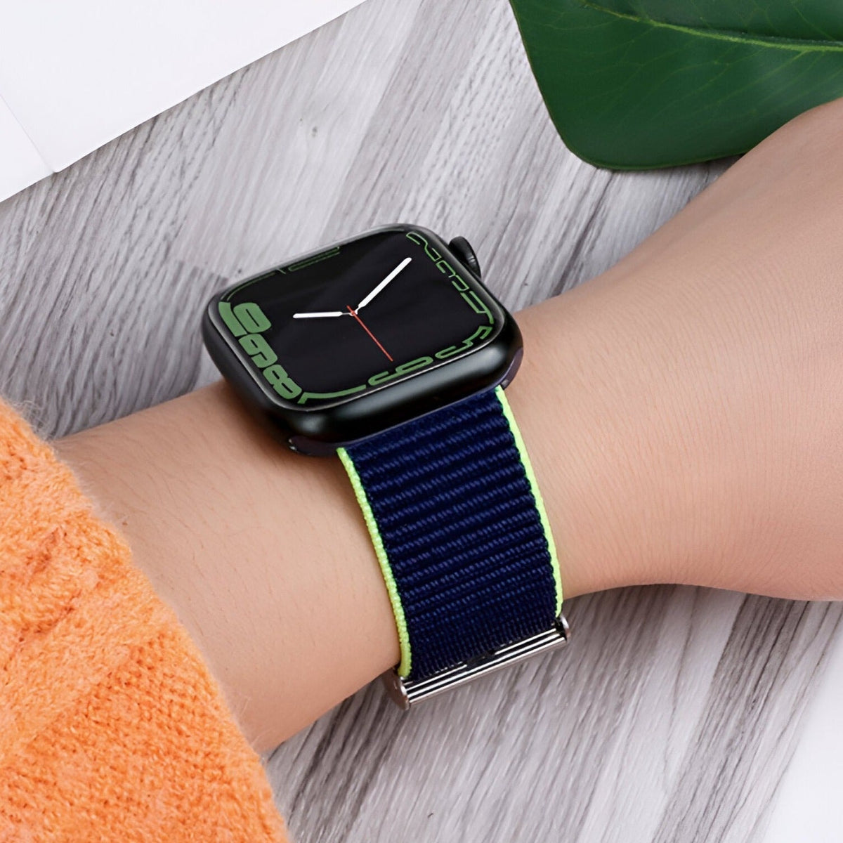 Correa de Apple Watch de nailon trenzado, hebilla ajustable de acero, modelo Solis