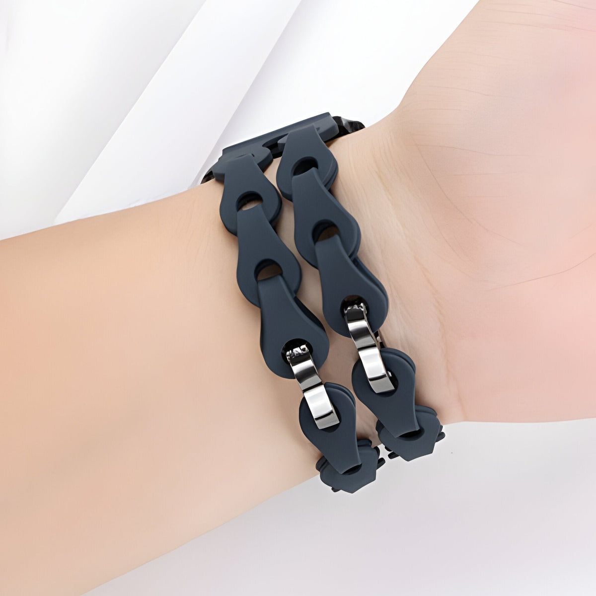Correa de Apple Watch de silicona calada, diseño de eslabones de cadena, modelo Vexa