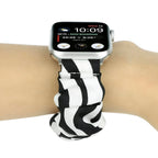 Correa Apple Watch tipo scrunchie, tela elástica con motivos, para mujer, modelo Jynara