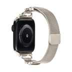 Pulsera de malla para Apple Watch, acero inoxidable con cierre magnético, colgante de trébol engastado en circonita y nácar, modelo Podale