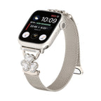 Pulsera de malla para Apple Watch, acero inoxidable con cierre magnético, colgante de trébol engastado en circonita y nácar, modelo Podale