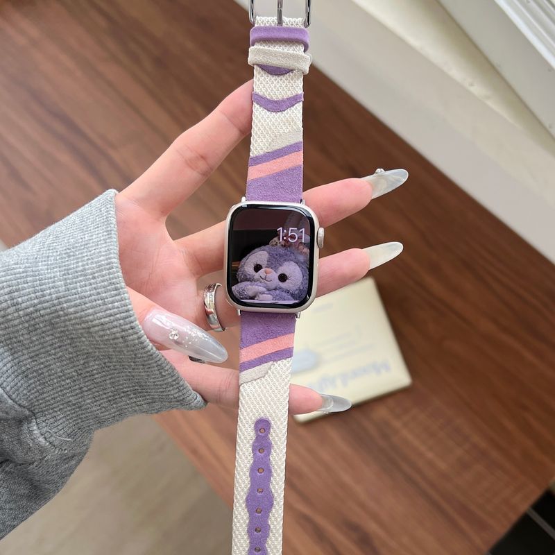 Correa Apple Watch de tela tejida, motivos ondulados de colores, detalles de ante, modelo Claire