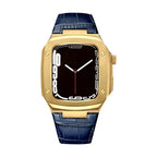 Correa de reloj en cuero split con carcasa integrada, compatible con Apple Watch, diseño tipo armadura moderna, hebilla de espiga, modelo Castillon