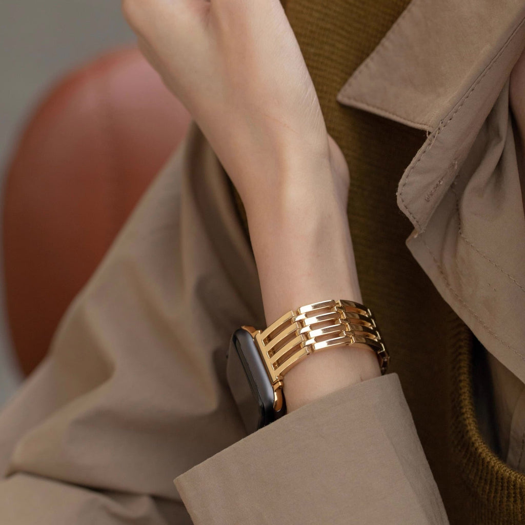 Correa Apple Watch de acero inoxidable, cinco capas caladas, acabado con pedrería, modelo Princia