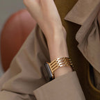 Correa Apple Watch de acero inoxidable, cinco capas caladas, acabado con pedrería, modelo Princia