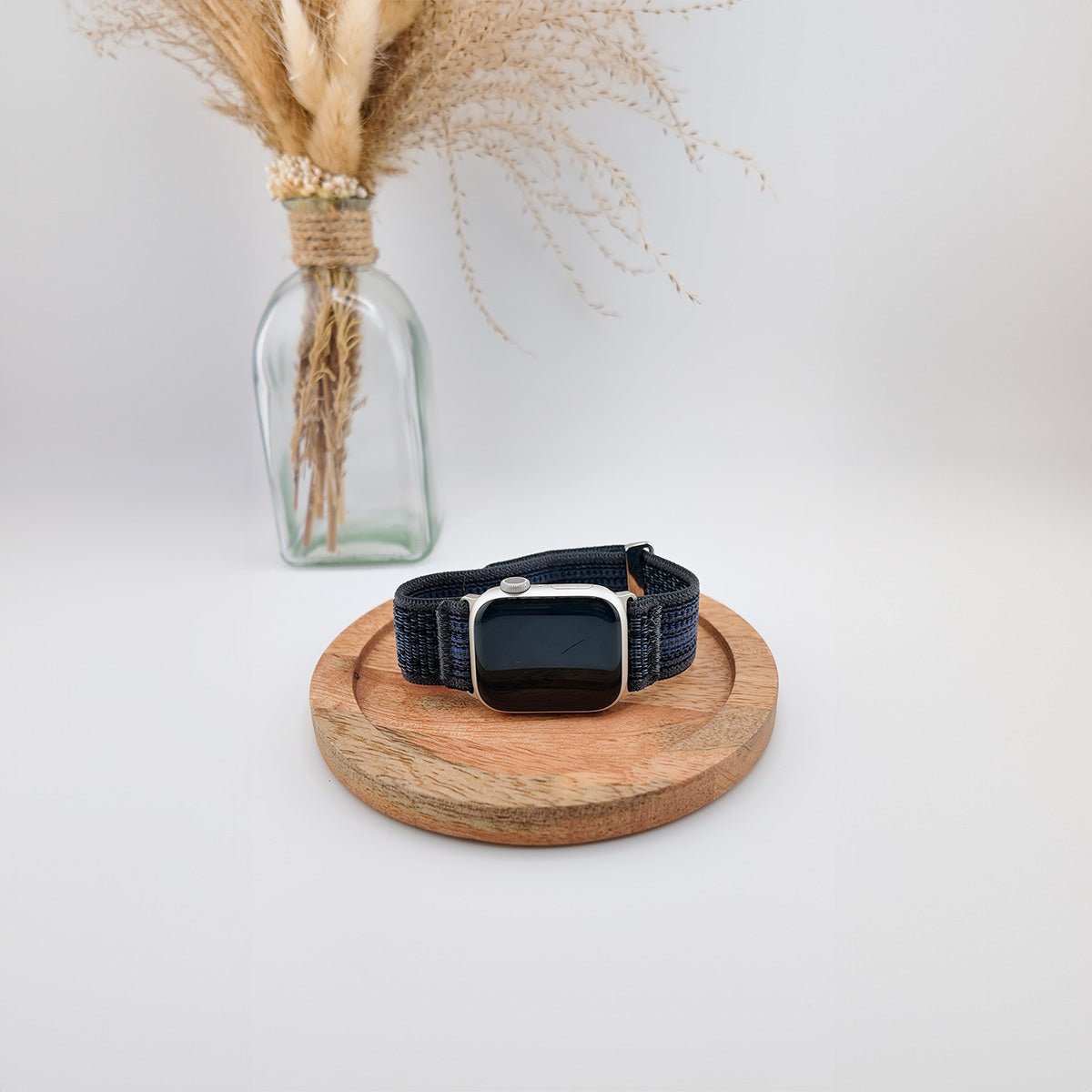 Correa Trail Edition de nailon resistente para Apple Watch con cierre de velcro, modelo Elios