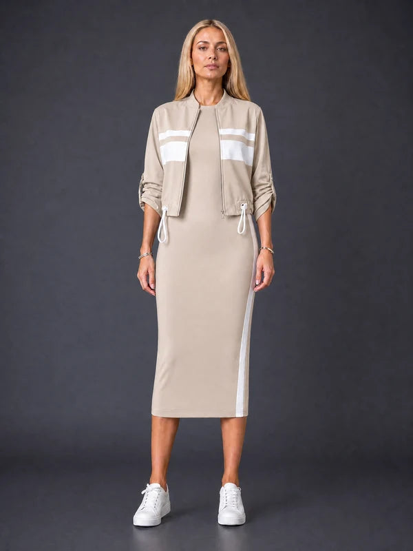 Conjunto de vestido y chaqueta deportiva