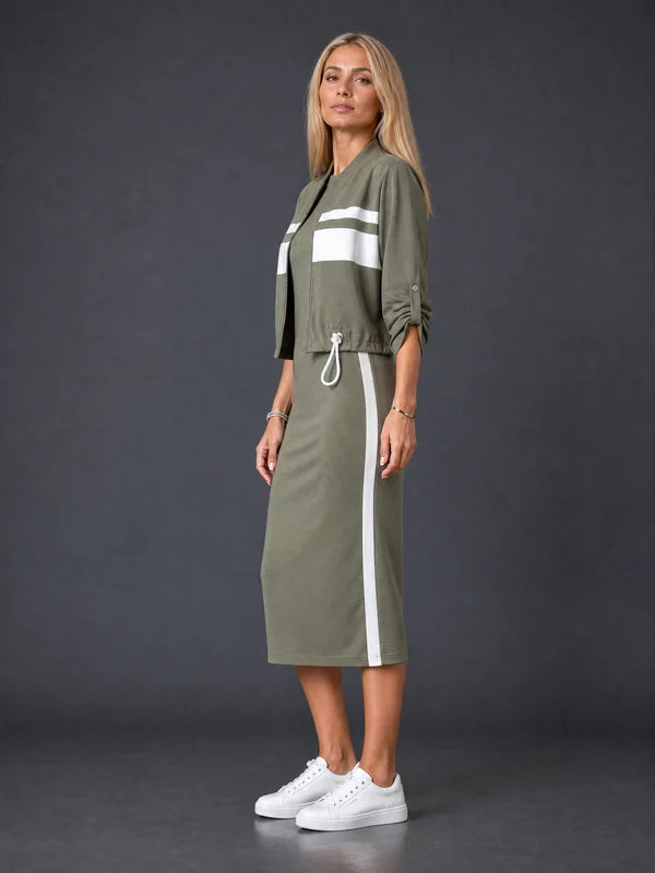 Conjunto de vestido y chaqueta deportiva