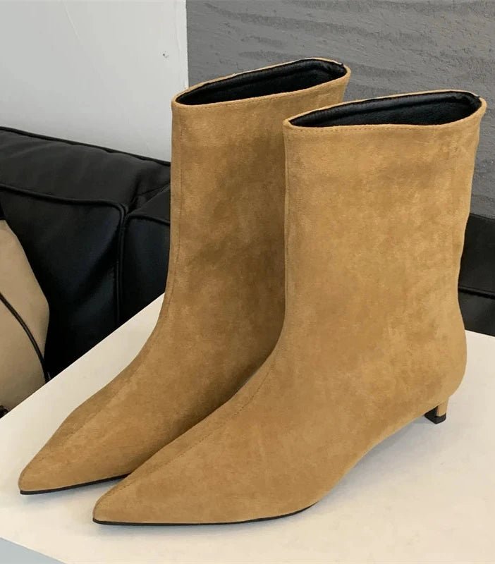 Elegantes Botas de Ante Marrón - LOVRA DESIGN