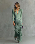 Elegante Vestido Midi Con Mangas y Flecos