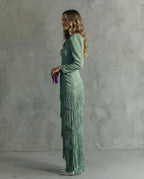 Elegante Vestido Midi Con Mangas y Flecos