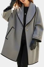 Abrigo Oversize con Cuello Ancho