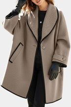 Abrigo Oversize con Cuello Ancho