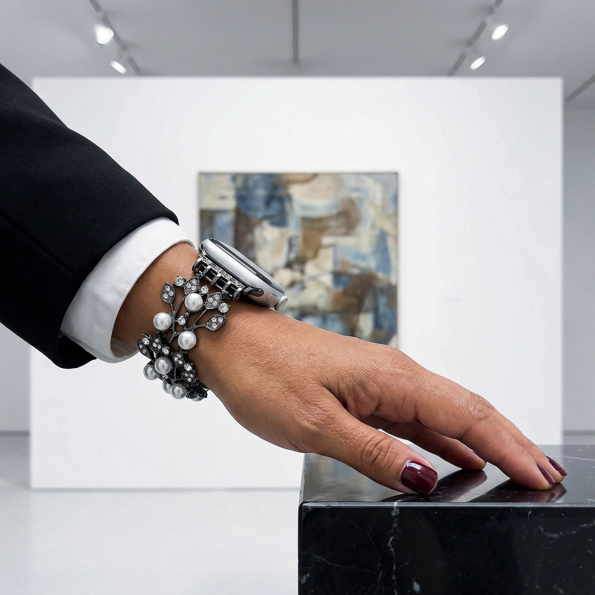 Correa Apple Watch con motivo de hojas, perlas y strass, elástica, modelo Terikale