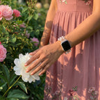 Correa Apple Watch con motivo de hojas, perlas y strass, elástica, modelo Terikale