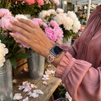 Correa Apple Watch para mujer, malla de aleación con motivo de corazón, joya con huella de pata, accesorio elegante para reloj inteligente, regalo ideal para amantes de los animales, modelo Patoune