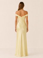 Vestido Largo con Hombros Descubiertos y Cuerpo Entallado