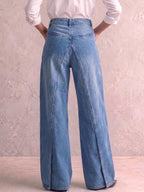 Vida jeans med hög midja och öppen V-skärning i midjan
