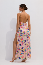 Vestido largo sin espalda con lentejuelas bordadas