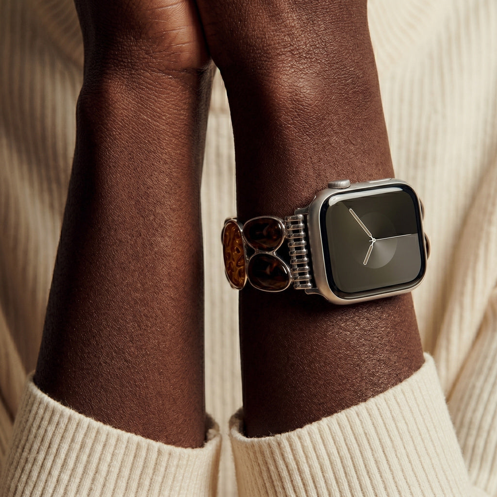 Correa Apple Watch para mujer, eslabones de resina ámbar, acabado metálico, comodidad elástica, estilo chic, modelo Agarte