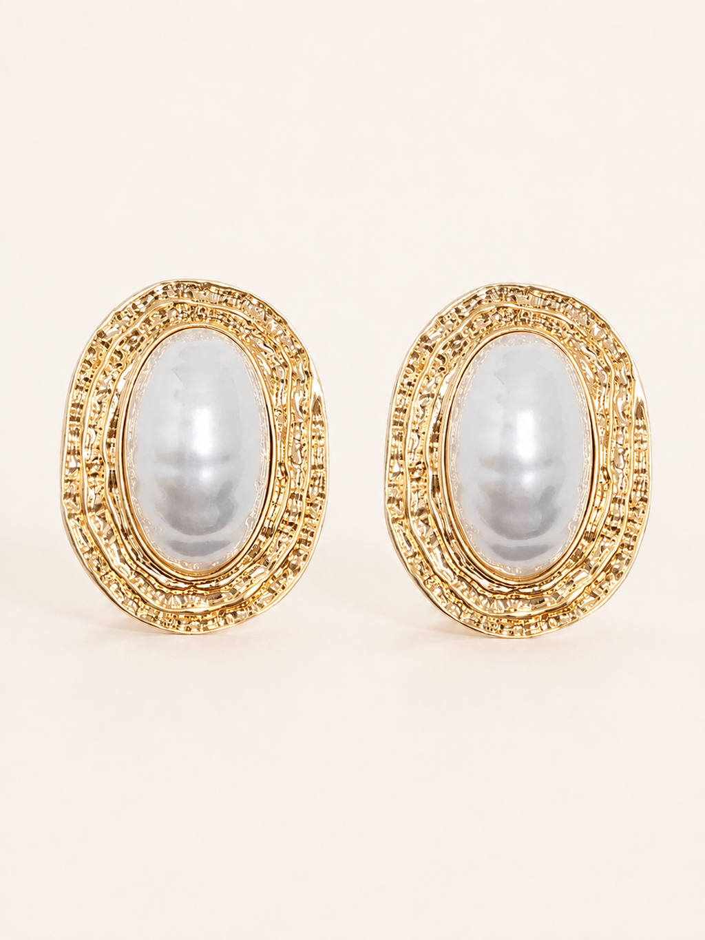 Xanthe | Pearl Stud Earrings with Textured Frame